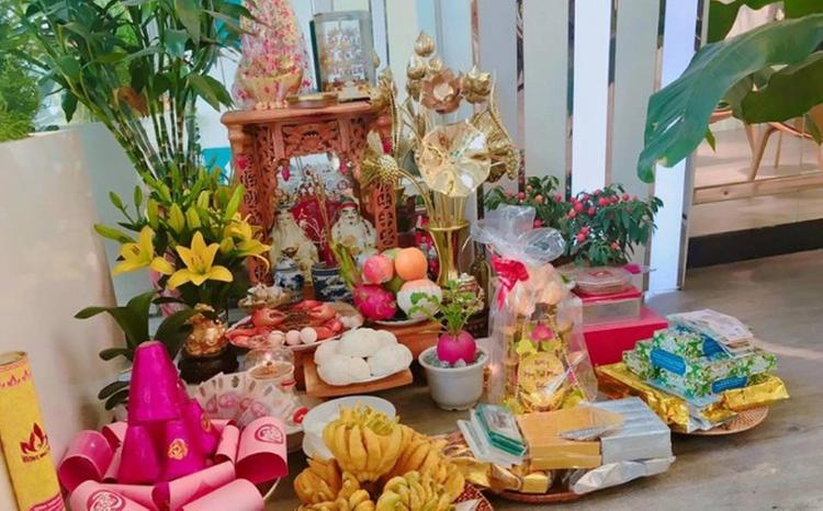 Bàn thờ thần tài cần những gì - bài trí chuẩn đón tài lộc vào nhà