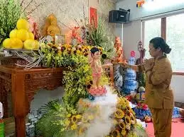 Bài cúng] Văn khấn ngày lễ Phật đản 2024 tại nhà