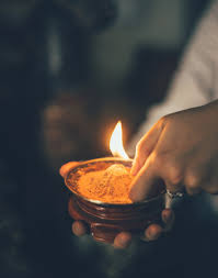 Bột xông nhà là gì? Tại sao chúng ta nên xông nhà thường xuyên?