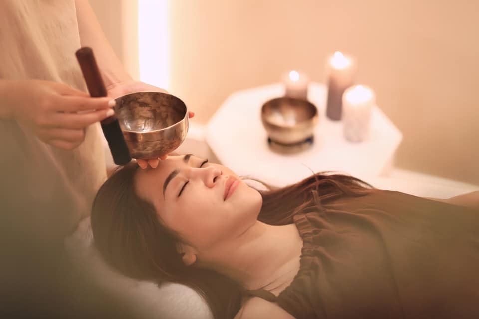 Liệu Trình Spa Thư Giãn: Nghệ Thuật Trị Liệu Hương Pháp Hiện Đại