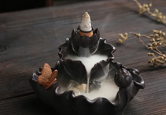 Hướng dẫn cách đốt nụ trầm chuẩn nhất