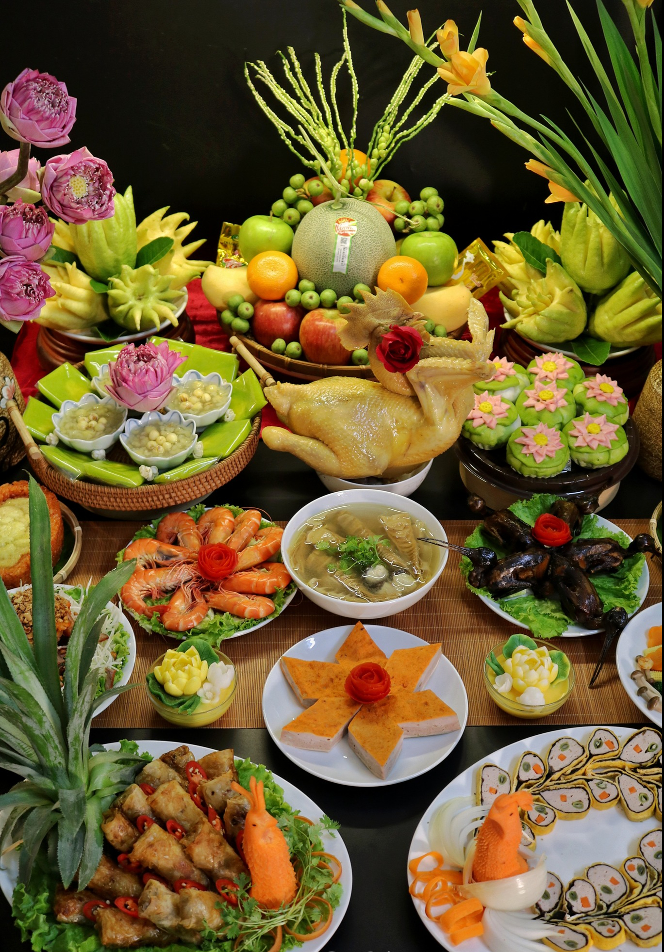 Chuyên gia phong thủy chia sẻ cách sắm đồ lễ cúng Rằm tháng 7 để mang lại  nhiều may mắn