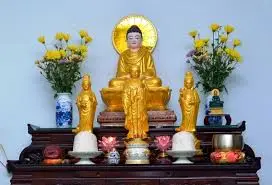 Bàn thờ Phật cần những gì? 10+ vật phẩm quan trọng phòng thờ cần có