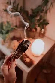 Những Cách Thanh Tẩy Năng Lượng Xấu, Xóa Bỏ Năng Lượng Tiêu Cực Hiệu Quả  Shan Health